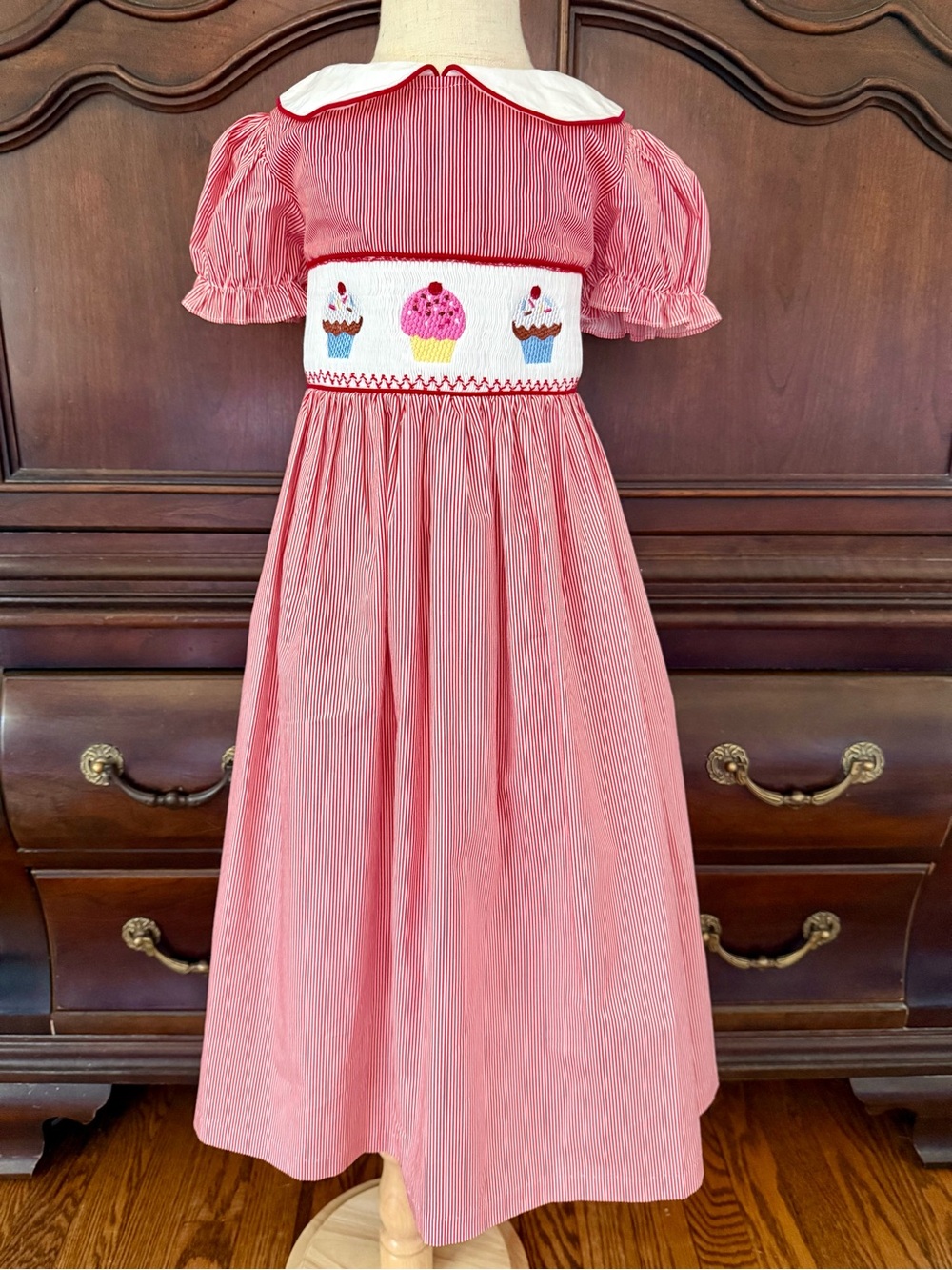 Marmellata Classics Smocked Cupcake Dress Girls 6X Red Stripe Birthday Party